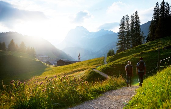 Wanderer am Lechweg