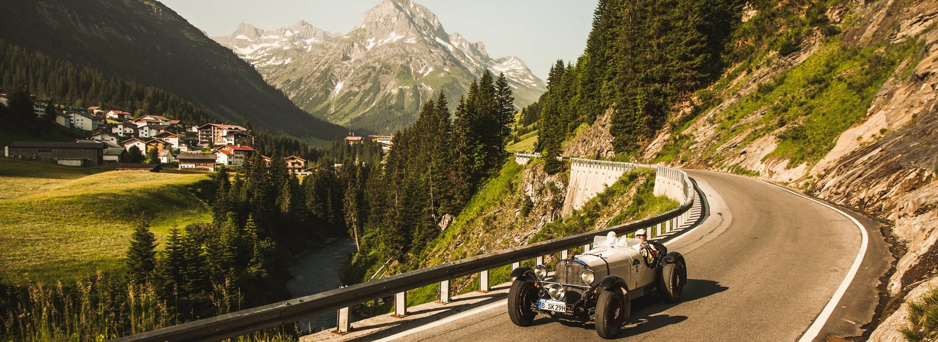 Oldtimer auf Bergstrasse