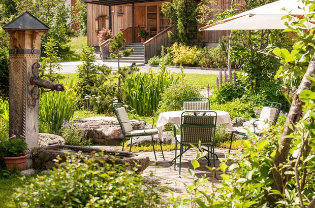 Romantischer Garten im Aurora Lech