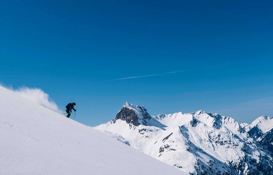 Skiabfahrt im offenen Gelände