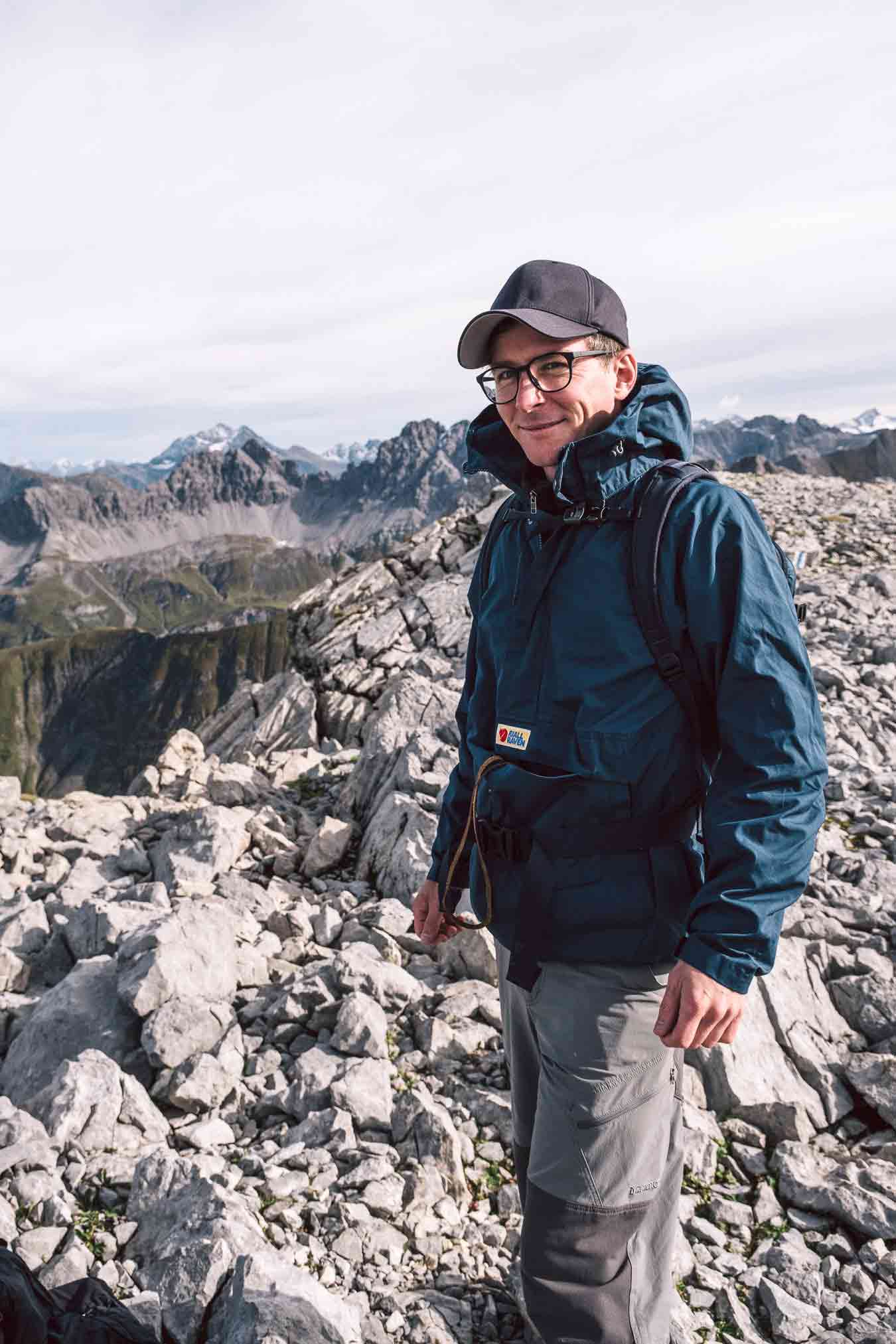 Wanderer am Berg